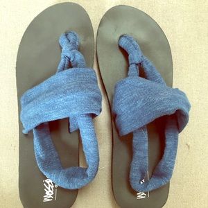 Size 10 Mossimo sandals